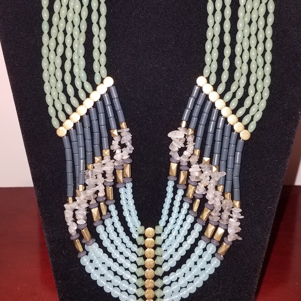 Lia Sophia necklace